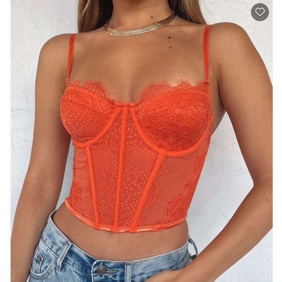 white fox Tops - ❤️"White fox" courset top size XL